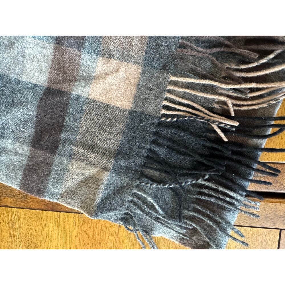 Via Condotti Roma Made in Italy Brown Plaid Fringe Scarf - Picture 6 of 6